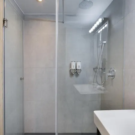 Azur By St ホテル