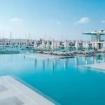 Azur By St فندق Gzira