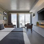 Azur By St فندق 3*