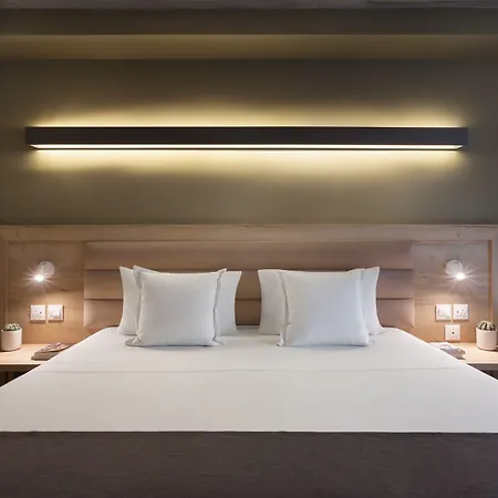 Hotel Azur By St 3*