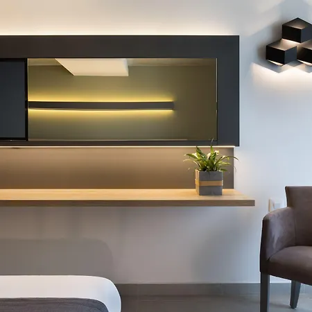 Hotel Azur By St 3*