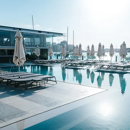 Azur By St Hotel Gzira