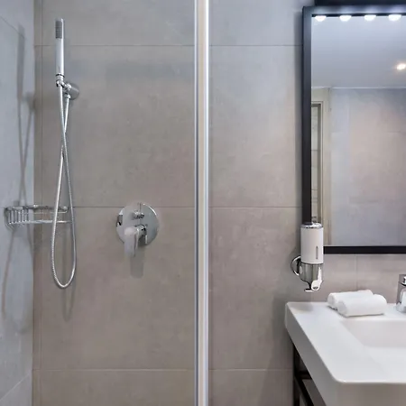 Azur By St Hotel Gzira