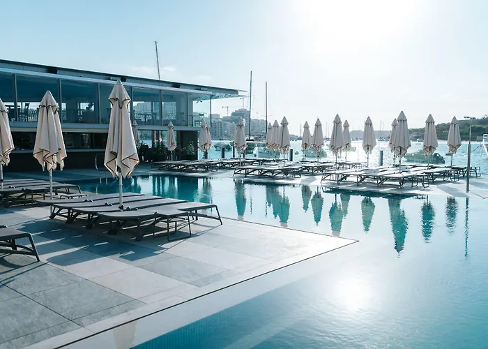 Hotel Azur By St Gzira