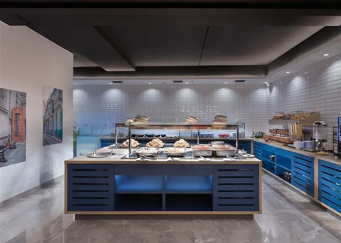 ホテル Azur By St